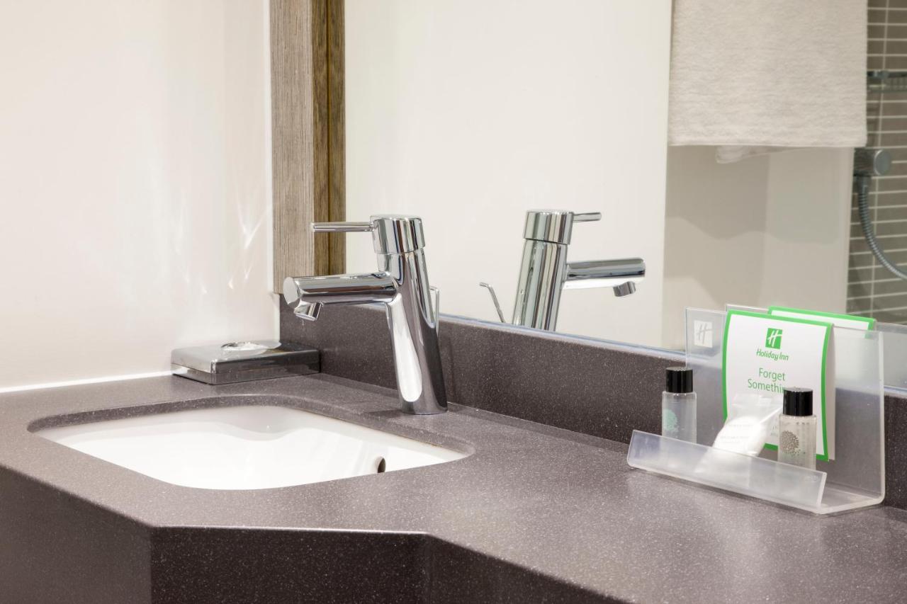 Holiday Inn Express Portsmouth Gunwharf Quays By Ihg Екстериор снимка